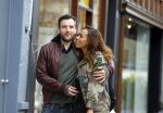 Amsterdam 29 april 2015 
Glennis Grace verliefd met haar vriend Robert Biesewig op de cornelis schuytstraat