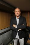 Rotterdam 9 april 2015
Gordon en zijn nieuwe vriend DJ Maurice bij de opening van de nieuwe zaak waar Winston Post de manager is in het Hilton Hotel.
