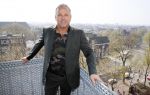 Amsterdam 10 april 2015
Gordon metselt een steen met zijn naam erop bij de westertoren.