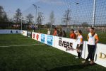 Volendam 15 april 2015
Het mini jan Smit stadion is vanavond geopend met een serie penaltie s van Henk Veerman en Robert Muhren op Jan Smit als keeper. Ook Liza Fem Emma en Senn waren aanwezen alsmede ome Cor