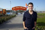Volendam 15 april 2015
Het mini jan Smit stadion is vanavond geopend met een serie penaltie s van Henk Veerman en Robert Muhren op Jan Smit als keeper. Ook Liza Fem Emma en Senn waren aanwezen alsmede ome Cor