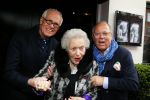 Amsterdam 11 april 2015  
Presentatie boek en 70e verjaardag van Joop Braakhekke bij le Garage. Zijn moeder van 104 jaar oud was aanwezig.