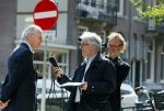 Amsterdam 21 april 2015  
Jop Ubbens wordt geintervieuwd op de cornelis schuytstraat