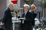 Amsterdam 21 april 2015  
Jop Ubbens wordt geintervieuwd op de cornelis schuytstraat