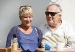 Amsterdam 23 en 24 april 2015
Puck Croiset (met kleindochter) en Jules Croiset op terras