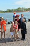 Dordrecht, 27 April 2015
Koningsdag 2015 met Koningin Willem-Alexander, Koningin Maxima, Prinses Amalia, Prinses Alexia em Prinses Ariane, Prins Constatijn, Prinses Laurentien, Prins Maurits, Prinses Marilene, Prinses Annette, Prins Bernhard Jr., Prins Pieter Christiaan en Prinses Anita