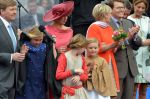 Dordrecht, 27 April 2015
Koningsdag 2015 met Koningin Willem-Alexander, Koningin Maxima, Prinses Amalia, Prinses Alexia em Prinses Ariane, Prins Constatijn, Prinses Laurentien, Prins Maurits, Prinses Marilene, Prinses Annette, Prins Bernhard Jr., Prins Pieter Christiaan en Prinses Anita