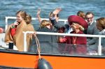 Dordrecht, 27 April 2015
Koningsdag 2015 met Koningin Willem-Alexander, Koningin Maxima, Prinses Amalia, Prinses Alexia em Prinses Ariane, Prins Constatijn, Prinses Laurentien, Prins Maurits, Prinses Marilene, Prinses Annette, Prins Bernhard Jr., Prins Pieter Christiaan en Prinses Anita