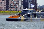 Dordrecht, 27 April 2015
Koningsdag 2015 met Koningin Willem-Alexander, Koningin Maxima, Prinses Amalia, Prinses Alexia em Prinses Ariane, Prins Constatijn, Prinses Laurentien, Prins Maurits, Prinses Marilene, Prinses Annette, Prins Bernhard Jr., Prins Pieter Christiaan en Prinses Anita