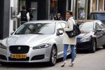 Amsterdam 8 april 2015
Kristina Bozilovic met haar jaguar op de pc hooftstraat