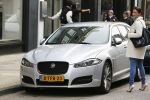 Amsterdam 8 april 2015
Kristina Bozilovic met haar jaguar op de pc hooftstraat