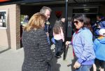 Beverwijk 27 april 2015
Rafael v d Vaart organiseert een voetbaltournooi bij vv Kennemers. Zijn vader Ramon en moeder Lolita werken ook mee. Sabia Engizek komt natuurlijk kijken en verricht de aftrap.