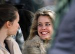 Amsterdam 4 april 2015 
Maria Kooistra met een vriendin op terras
