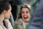 Amsterdam 4 april 2015 
Maria Kooistra met een vriendin op terras