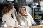 Amsterdam 4 april 2015 
Maria Kooistra met een vriendin op terras