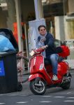 Amsterdam 24 april 2015
Martijn Krabbe op vespa scooter boodschappen doen.