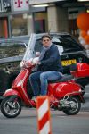 Amsterdam 24 april 2015
Martijn Krabbe op vespa scooter boodschappen doen.