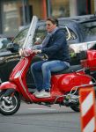 Amsterdam 24 april 2015
Martijn Krabbe op vespa scooter boodschappen doen.