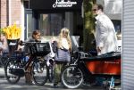Amsterdam 21 april 2015  
Patrick Stoof met dochter op de fiets.