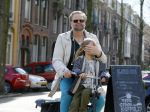 Amsterdam 21 april 2015  
Patrick Stoof met dochter op de fiets.
