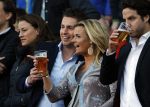 Eindhoven 18 april 2015
PSV_ Heerneveen 4-1 . Psv kampioen. Pieter v d Hoogenband en zijn nieuwe vriendin Marie JosÃ© Crooijmans verliefd op de tribune.