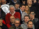 Eindhoven 18 april 2015
PSV_ Heerneveen 4-1 . Psv kampioen. Pieter v d Hoogenband en zijn nieuwe vriendin Marie JosÃ© Crooijmans verliefd op de tribune.