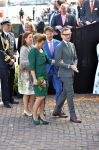 Dordrecht, 27 April 2015
Koningsdag 2015 met Koningin Willem-Alexander, Koningin Maxima, Prinses Amalia, Prinses Alexia em Prinses Ariane, Prins Constatijn, Prinses Laurentien, Prins Maurits, Prinses Marilene, Prinses Annette, Prins Bernhard Jr., Prins Pieter Christiaan en Prinses Anita