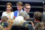 Dordrecht, 27 April 2015
Koningsdag 2015 met Koningin Willem-Alexander, Koningin Maxima, Prinses Amalia, Prinses Alexia em Prinses Ariane, Prins Constatijn, Prinses Laurentien, Prins Maurits, Prinses Marilene, Prinses Annette, Prins Bernhard Jr., Prins Pieter Christiaan en Prinses Anita