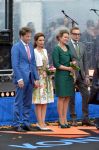 Dordrecht, 27 April 2015
Koningsdag 2015 met Koningin Willem-Alexander, Koningin Maxima, Prinses Amalia, Prinses Alexia em Prinses Ariane, Prins Constatijn, Prinses Laurentien, Prins Maurits, Prinses Marilene, Prinses Annette, Prins Bernhard Jr., Prins Pieter Christiaan en Prinses Anita