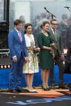 Dordrecht, 27 April 2015
Koningsdag 2015 met Koningin Willem-Alexander, Koningin Maxima, Prinses Amalia, Prinses Alexia em Prinses Ariane, Prins Constatijn, Prinses Laurentien, Prins Maurits, Prinses Marilene, Prinses Annette, Prins Bernhard Jr., Prins Pieter Christiaan en Prinses Anita