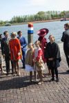 Dordrecht, 27 April 2015
Koningsdag 2015 met Koningin Willem-Alexander, Koningin Maxima, Prinses Amalia, Prinses Alexia em Prinses Ariane, Prins Constatijn, Prinses Laurentien, Prins Maurits, Prinses Marilene, Prinses Annette, Prins Bernhard Jr., Prins Pieter Christiaan en Prinses Anita