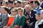 Dordrecht, 27 April 2015
Koningsdag 2015 met Koningin Willem-Alexander, Koningin Maxima, Prinses Amalia, Prinses Alexia em Prinses Ariane, Prins Constatijn, Prinses Laurentien, Prins Maurits, Prinses Marilene, Prinses Annette, Prins Bernhard Jr., Prins Pieter Christiaan en Prinses Anita