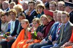 Dordrecht, 27 April 2015
Koningsdag 2015 met Koningin Willem-Alexander, Koningin Maxima, Prinses Amalia, Prinses Alexia em Prinses Ariane, Prins Constatijn, Prinses Laurentien, Prins Maurits, Prinses Marilene, Prinses Annette, Prins Bernhard Jr., Prins Pieter Christiaan en Prinses Anita