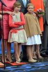 Dordrecht, 27 April 2015
Koningsdag 2015 met Koningin Willem-Alexander, Koningin Maxima, Prinses Amalia, Prinses Alexia em Prinses Ariane, Prins Constatijn, Prinses Laurentien, Prins Maurits, Prinses Marilene, Prinses Annette, Prins Bernhard Jr., Prins Pieter Christiaan en Prinses Anita