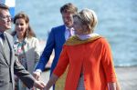 Dordrecht, 27 April 2015
Koningsdag 2015 met Koningin Willem-Alexander, Koningin Maxima, Prinses Amalia, Prinses Alexia em Prinses Ariane, Prins Constatijn, Prinses Laurentien, Prins Maurits, Prinses Marilene, Prinses Annette, Prins Bernhard Jr., Prins Pieter Christiaan en Prinses Anita