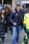 Beverwijk 27 april 2015
Rafael v d Vaart organiseert een voetbaltournooi bij vv Kennemers. Zijn vader Ramon en moeder Lolita werken ook mee. Sabia Engizek komt natuurlijk kijken en verricht de aftrap.