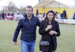 Beverwijk 27 april 2015
Rafael v d Vaart organiseert een voetbaltournooi bij vv Kennemers. Zijn vader Ramon en moeder Lolita werken ook mee. Sabia Engizek komt natuurlijk kijken en verricht de aftrap.