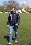 Beverwijk 27 april 2015
Rafael v d Vaart organiseert een voetbaltournooi bij vv Kennemers. Zijn vader Ramon en moeder Lolita werken ook mee. Sabia Engizek komt natuurlijk kijken en verricht de aftrap.