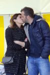 Beverwijk 27 april 2015
Rafael v d Vaart organiseert een voetbaltournooi bij vv Kennemers. Zijn vader Ramon en moeder Lolita werken ook mee. Sabia Engizek komt natuurlijk kijken en verricht de aftrap.
