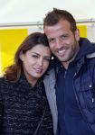 Beverwijk 27 april 2015
Rafael v d Vaart organiseert een voetbaltournooi bij vv Kennemers. Zijn vader Ramon en moeder Lolita werken ook mee. Sabia Engizek komt natuurlijk kijken en verricht de aftrap.