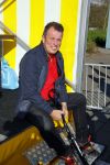 Beverwijk 27 april 2015
Rafael v d Vaart organiseert een voetbaltournooi bij vv Kennemers. Zijn vader Ramon en moeder Lolita werken ook mee. Sabia Engizek komt natuurlijk kijken en verricht de aftrap.