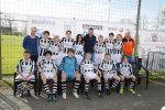 Beverwijk 27 april 2015
Rafael v d Vaart organiseert een voetbaltournooi bij vv Kennemers. Zijn vader Ramon en moeder Lolita werken ook mee. Sabia Engizek komt natuurlijk kijken en verricht de aftrap.