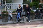 Amsterdam 28 april 2015
Rolf Snoeren (Viktor&Rolf) met zijn partner fietsend door amsterdam