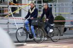 Amsterdam 28 april 2015
Rolf Snoeren (Viktor&Rolf) met zijn partner fietsend door amsterdam