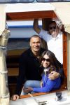 Ammsterdam 10 april 2015
Ruud Gullit en zijn vriendin Maggie Jiminez gaan varen op de grachten van amsterdam met zijn dochter Felicity en vrienden
