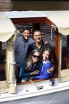 Ammsterdam 10 april 2015
Ruud Gullit en zijn vriendin Maggie Jiminez gaan varen op de grachten van amsterdam met zijn dochter Felicity en vrienden