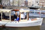 Ammsterdam 10 april 2015
Ruud Gullit en zijn vriendin Maggie Jiminez gaan varen op de grachten van amsterdam met zijn dochter Felicity en vrienden