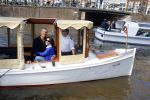 Ammsterdam 10 april 2015
Ruud Gullit en zijn vriendin Maggie Jiminez gaan varen op de grachten van amsterdam met zijn dochter Felicity en vrienden