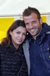Beverwijk 27 april 2015
Rafael v d Vaart organiseert een voetbaltournooi bij vv Kennemers. Zijn vader Ramon en moeder Lolita werken ook mee. Sabia Engizek komt natuurlijk kijken en verricht de aftrap.
