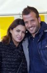 Beverwijk 27 april 2015
Rafael v d Vaart organiseert een voetbaltournooi bij vv Kennemers. Zijn vader Ramon en moeder Lolita werken ook mee. Sabia Engizek komt natuurlijk kijken en verricht de aftrap.